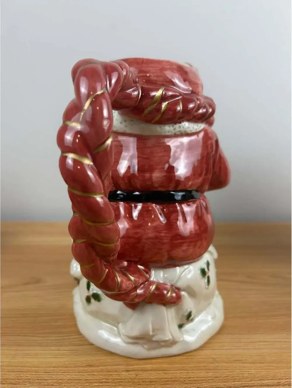 Fitz & Floyd Old World Santa Claus 2 QT Pottery Pitcher 1988 Holly Bag